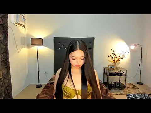 Kendralicious webcam