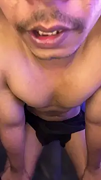 DarkMuscleBoyX webcam