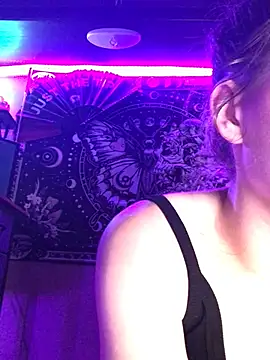 Lilactease webcam