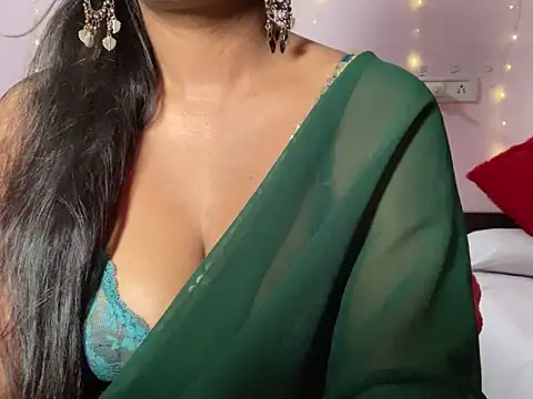 Trisha_16 webcam