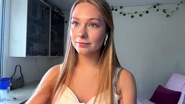 julietfekete - JulietFekete's free webcam - UK Sex Cams
