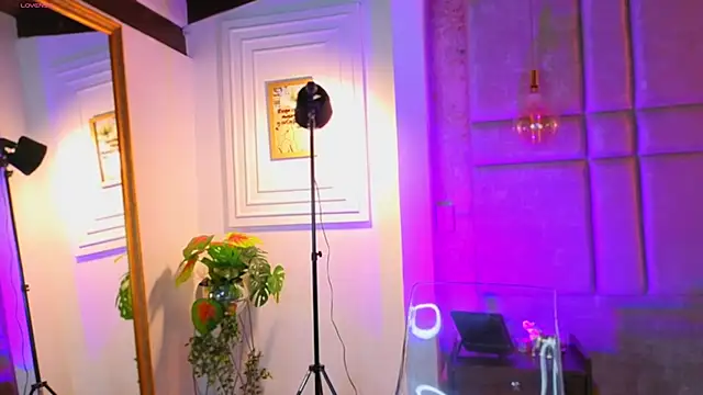 AlessiaLondon webcam