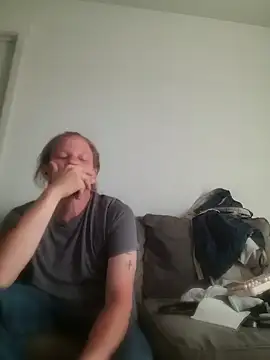 yourMasterisBored webcam
