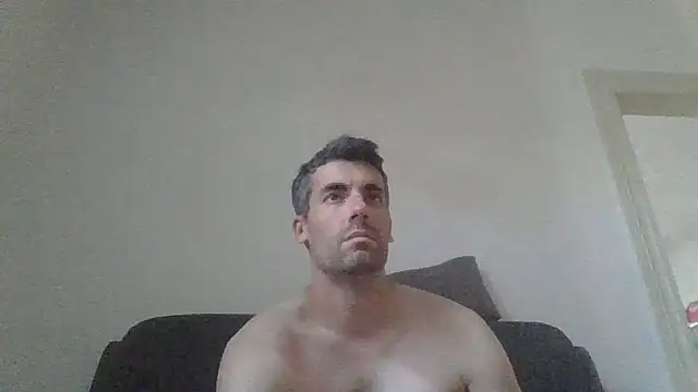 JulioIsHere4you webcam