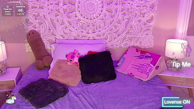 MalaikaBrown webcam