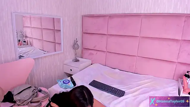 HannaTaylor webcam