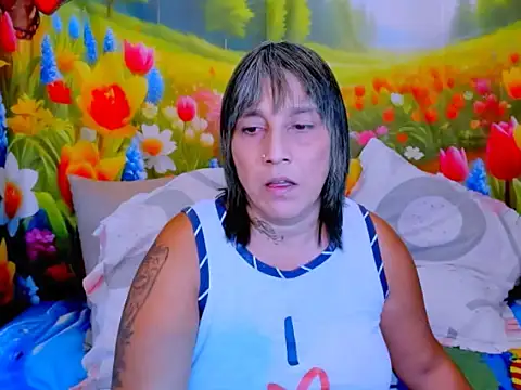 indianroxy webcam