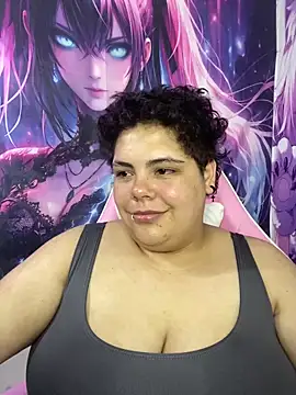 Hailey_Curvy webcam