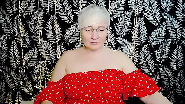 Olivia_playful webcam