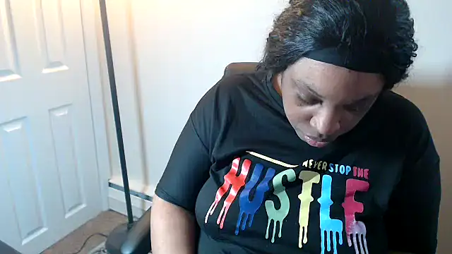 Sexymona1218 webcam