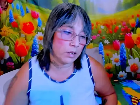 indianroxy webcam