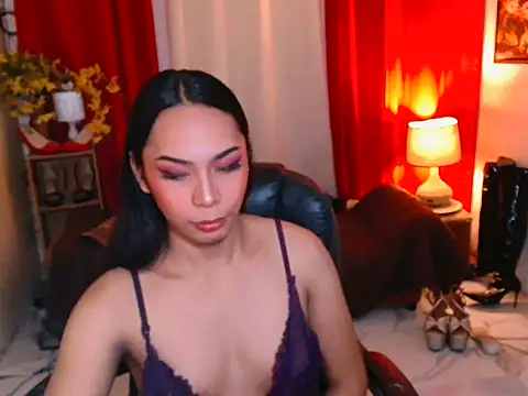kylieEmparado webcam
