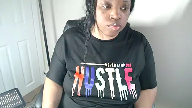 Sexymona1218 webcam