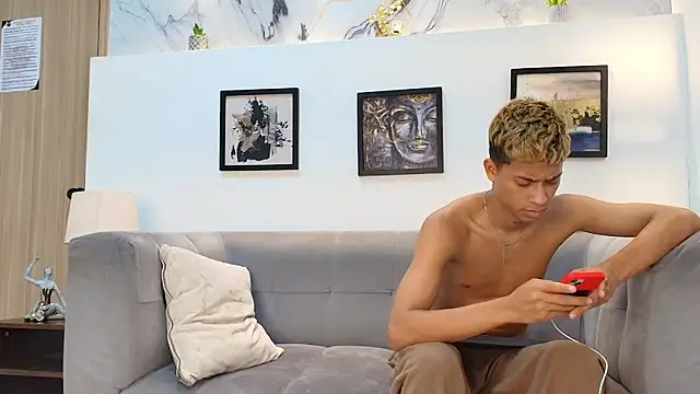 GOLD_BOYS webcam