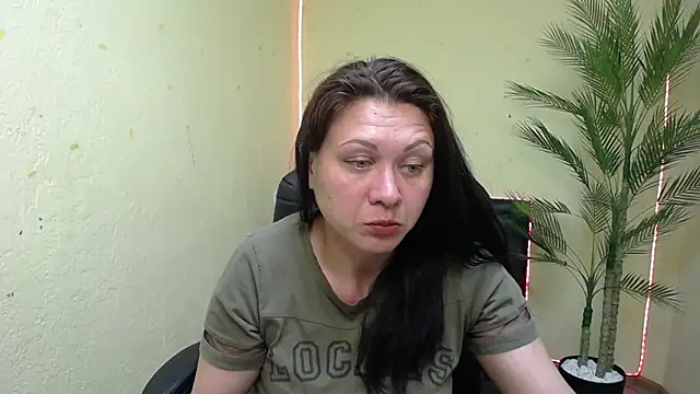 MorticiaAngel webcam