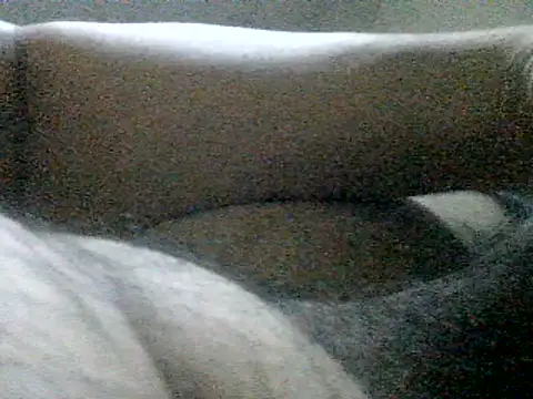 LuispingonX69 webcam