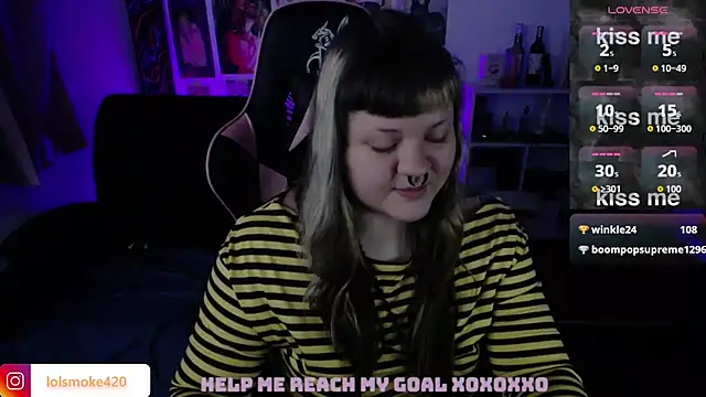 Bdsm_and_fries webcam