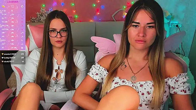 hotty_girls_here webcam