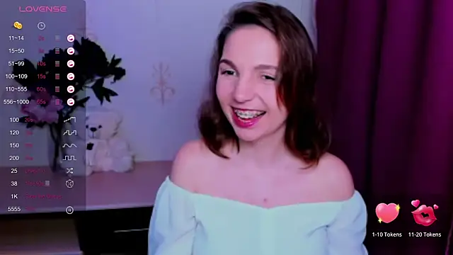 KindHazelHere_ webcam