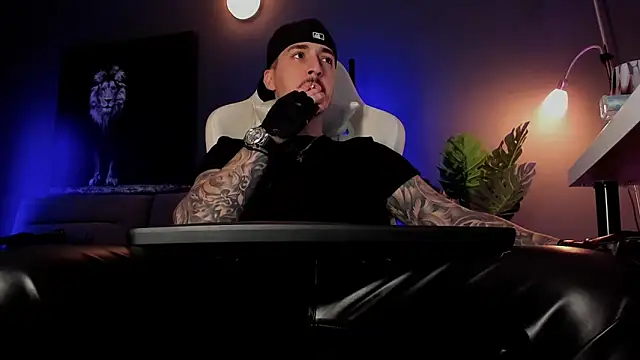 uptomatty webcam