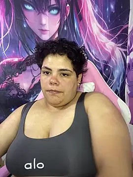 Hailey_Curvy webcam