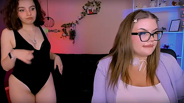 doll_vey - Doll_vey's free webcam - UK Sex Cams