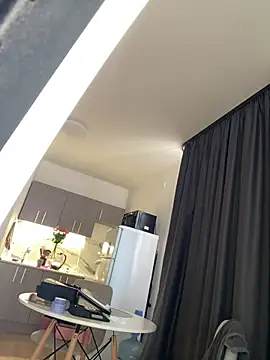 April_Purr webcam