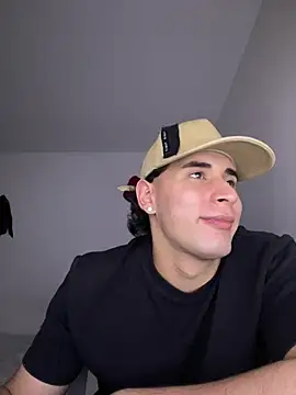 Maximuz1920 webcam
