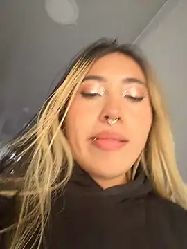 ManuelaVeeleez webcam