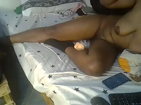 Luna_en_Gee webcam