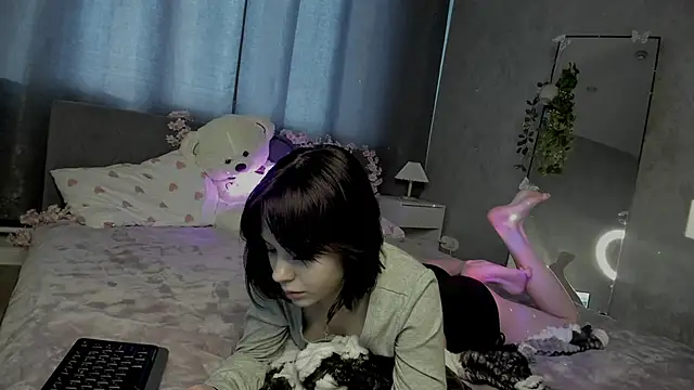 Loly_Cuttie webcam