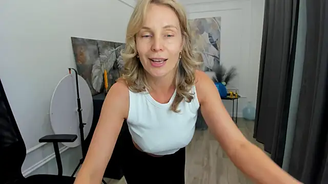 sinty_devis - Sinty_Devis's free webcam - UK Sex Cams