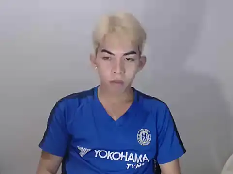 Urhotsilverboy webcam