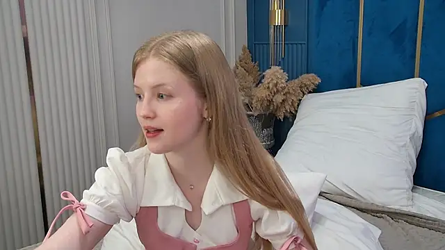 LilianHowards webcam