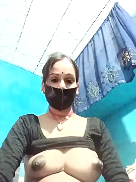Nandani-758 webcam