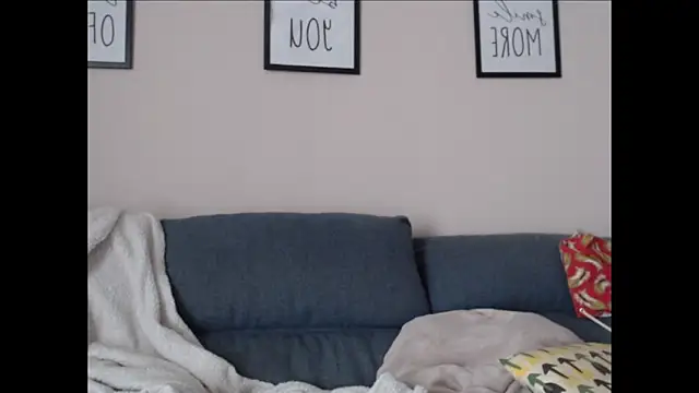 BarbieBlondieGirl webcam