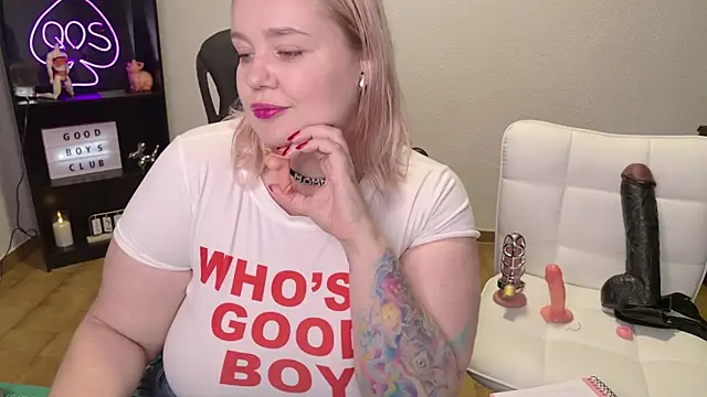 MargotGrey webcam