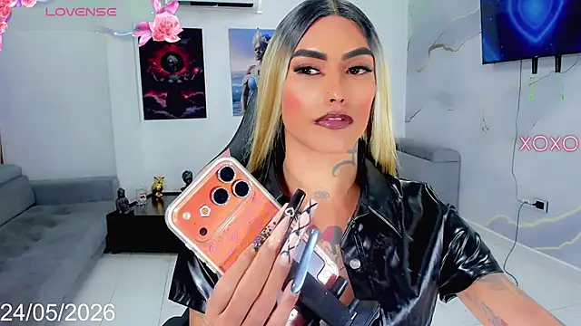 Nella_Dolls webcam