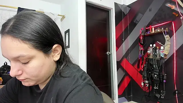 SUBMISSION_BDSM webcam