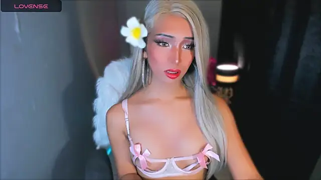 xUrGoddess_islaCumsAlotx webcam