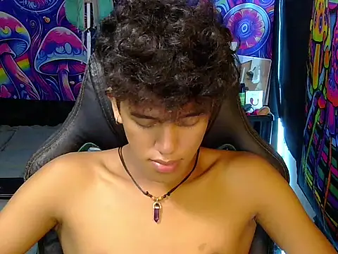 hugekenbigcock webcam