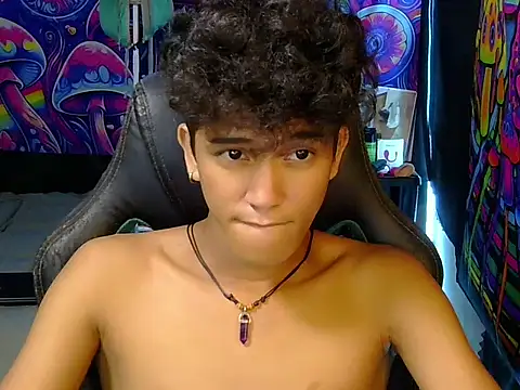 hugekenbigcock webcam