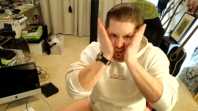 9VOLTT webcam
