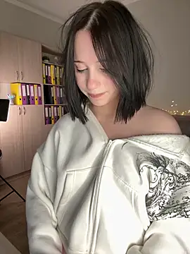 YourLittleDevil webcam