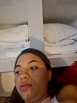 AriadnaLoren webcam