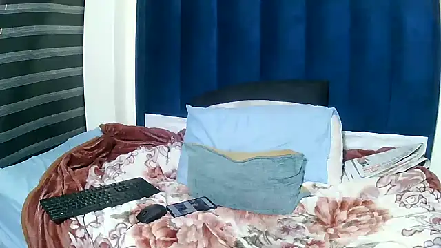 MelaniBbe webcam