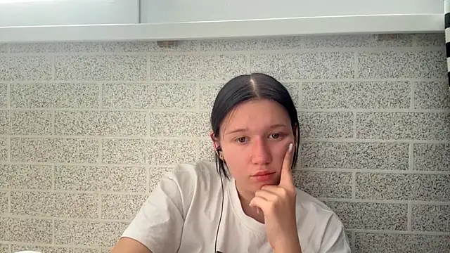 ReneeBossi webcam