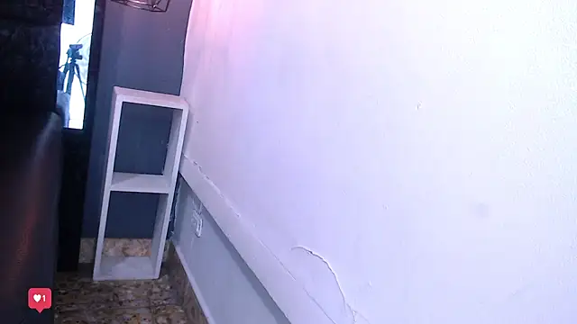 anxiuos_miller webcam