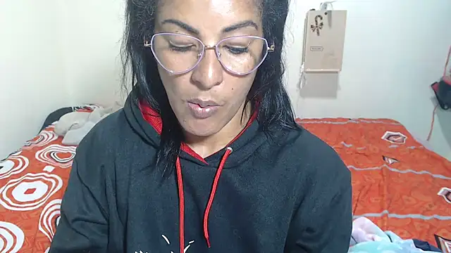 kateleyagrey webcam
