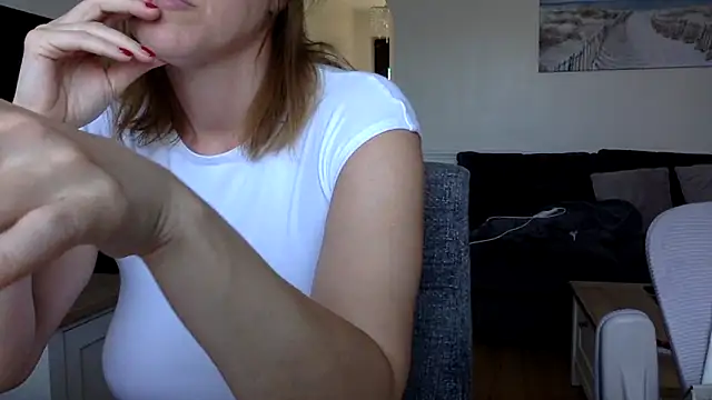 elizabetharden42- - ElizabethArden42-'s free webcam - UK Sex Cams